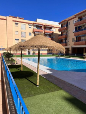 Apartamento con piscina en Torrox Costa, Málaga, Torrox-Costa